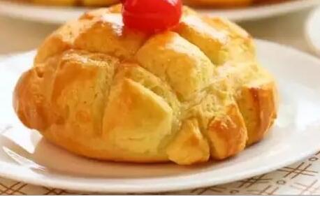 酥皮菠萝面包的做法